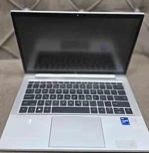 New Laptop HP EliteBook 830 G8 16GB Intel Core I7 SSD 512GB