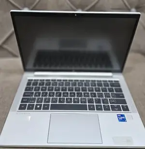 New Laptop HP EliteBook 830 G8 16GB Intel Core I7 SSD 512GB