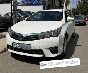 Toyota Corolla 2016 White