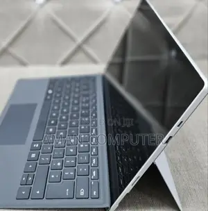 New Laptop Microsoft Surface Pro 7 8GB Intel Core I7 SSD 256GB