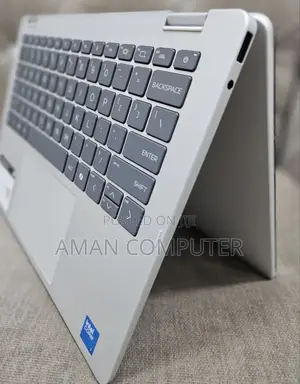 New Laptop HP OmniBook 5 Flip 16GB Intel Core I7 SSD 1T
