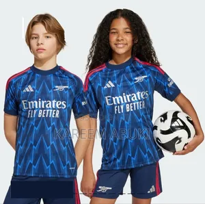 Photo - Arsenal Away Kit Kids || የልጆች የአርሰናል ሙሉ ማልያ ከነ ቁምጣው
