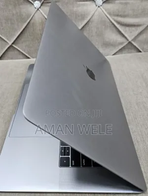 New Laptop Apple MacBook Pro 2019 16GB Intel Core I9 SSD 512GB