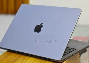 New Laptop Apple MacBook Pro M1 32GB Apple M1 Pro SSD 512GB