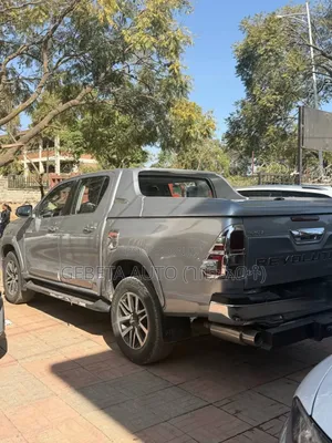 Toyota Hilux Revo Double Cab Deisel 2.8 RWD 2018