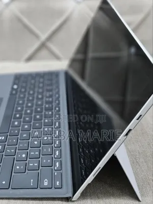 New Laptop Microsoft Surface Pro 6 8GB Intel Core I7 SSD 256GB