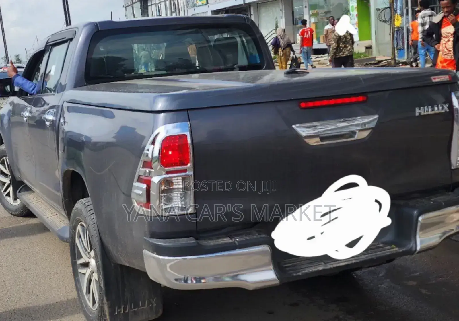 Toyota Hilux 2020 Gray
