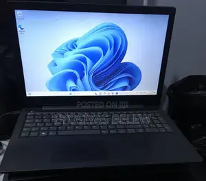 Photo - Laptop Lenovo V330 4GB Intel Core I3 HDD 500GB