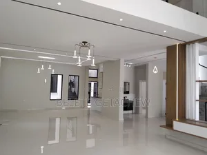 8bdrm House in Bole Bulbula, G+2 for sale