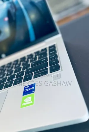 New Laptop HP 16GB Intel Core I7 SSD 512GB