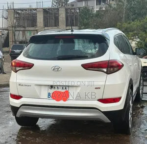 Hyundai Tucson 2018 White