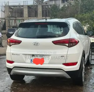 Hyundai Tucson 2018 White