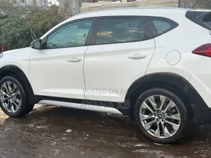 Hyundai Tucson 2018 White