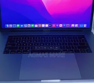 New Laptop Apple MacBook Pro 2017 16GB Intel Core I7 SSD 512GB