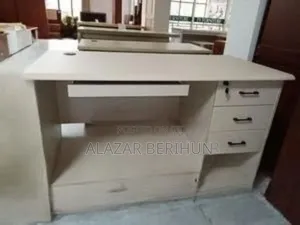 Photo - Office Computer Table (Size 120 Cm