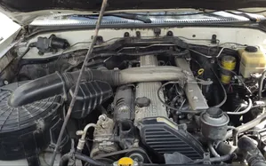 Toyota Land Cruiser 2005 White