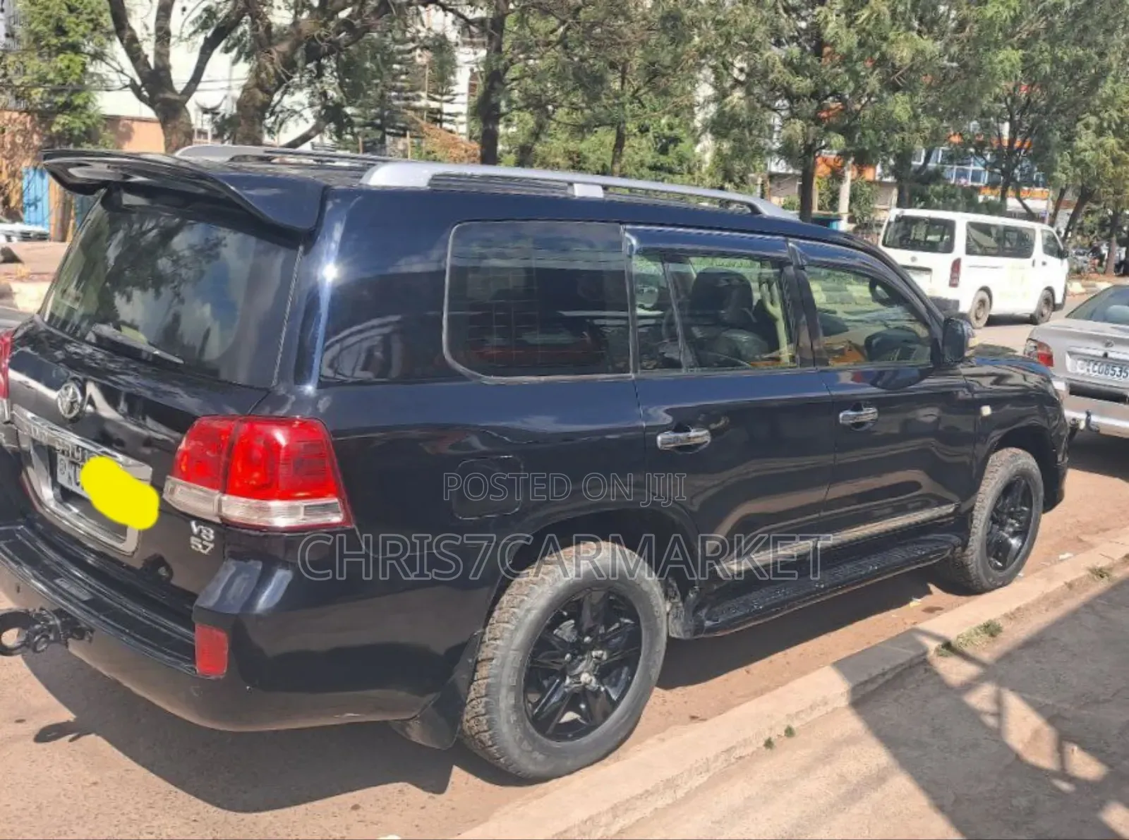 Toyota Land Cruiser 5.7 V8 2010 Black