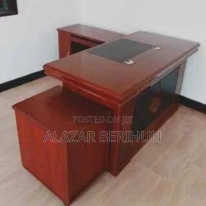 Photo - L Shape Managerial Office Table(Size 160cm)