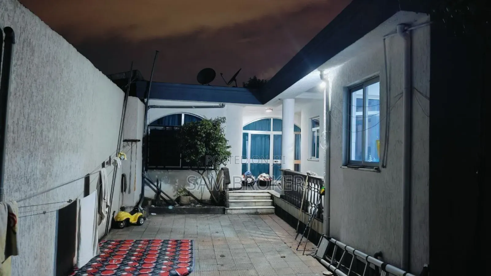 Furnished 2bdrm Villa in Yeka for sale