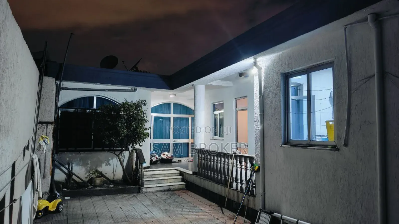 Furnished 2bdrm Villa in Yeka for sale