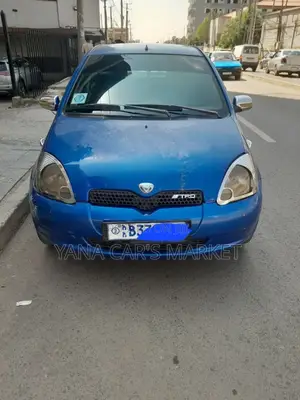 Toyota Vitz 2001 Blue