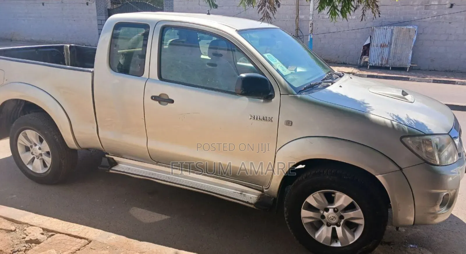 Toyota Hilux 2010 Silver