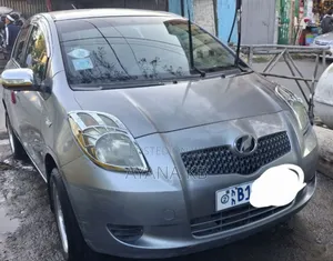 Toyota Yaris 2008 Gray