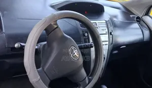 Toyota Yaris 2008 Gray