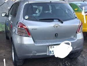 Toyota Yaris 2008 Gray
