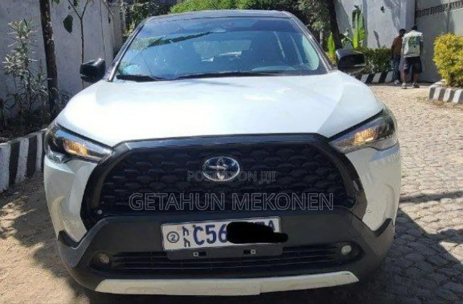 Toyota Corolla Cross Hybrid 2025 White