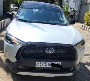 Photo - Toyota Corolla Cross Hybrid 2025 White
