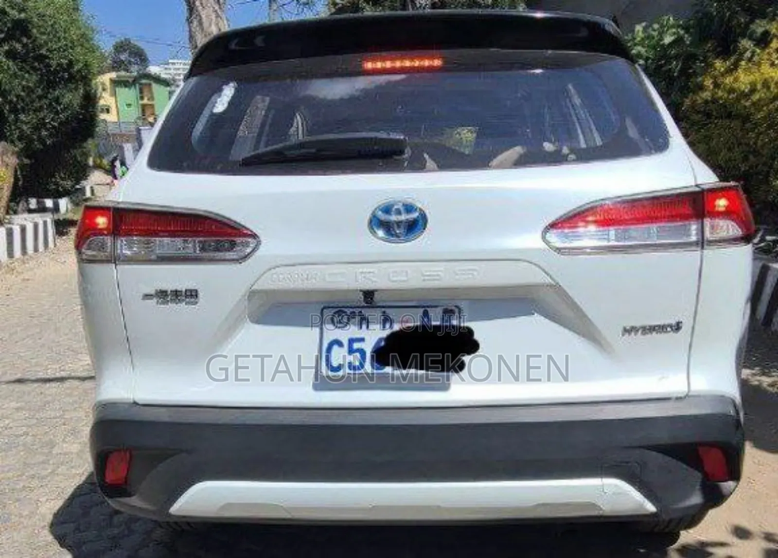 Toyota Corolla Cross Hybrid 2025 White