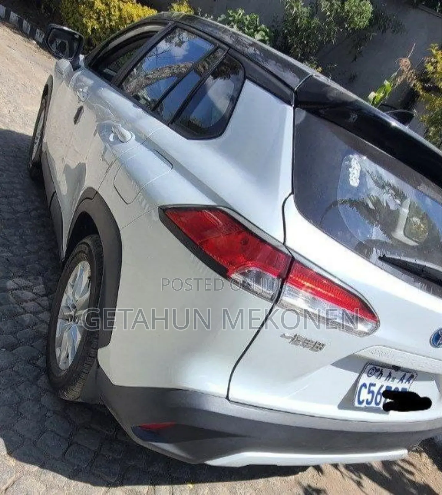 Toyota Corolla Cross Hybrid 2025 White