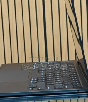 New Laptop Apple MacBook Air 2024 M3 13-Inch 8GB Apple M3 SSD 256GB