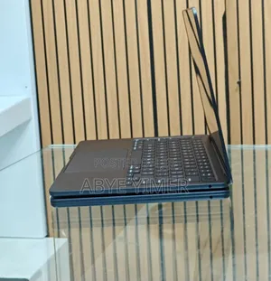 Photo - New Laptop Apple MacBook Air 2024 M3 13-Inch 8GB Apple M3 SSD 256GB