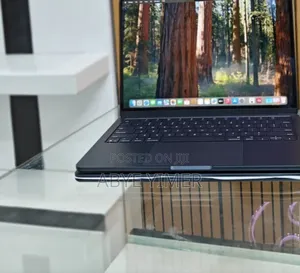 New Laptop Apple MacBook Air 2024 M3 13-Inch 8GB Apple M3 SSD 256GB