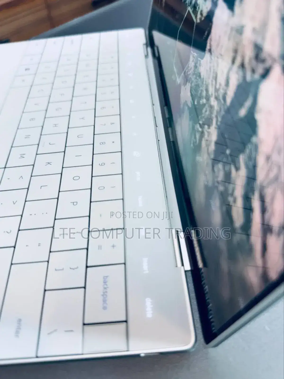 New Laptop Dell XPS 13 16GB Intel Core I7 SSD 512GB