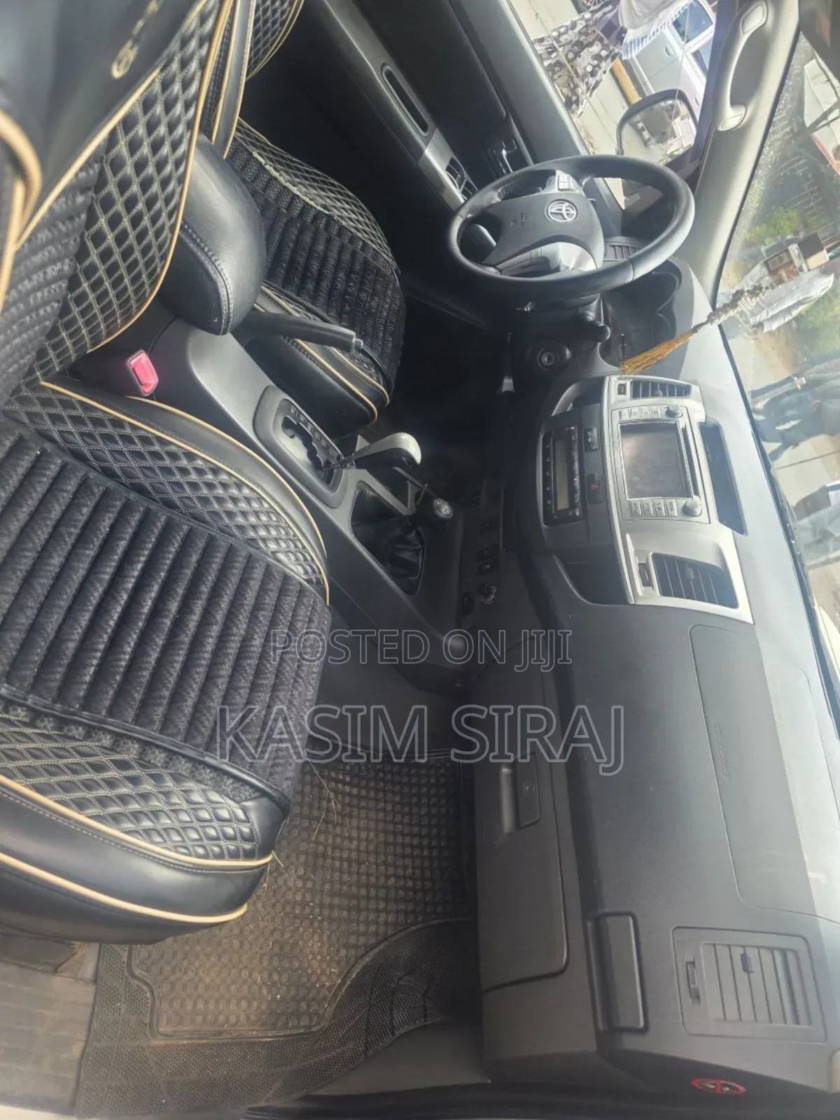 Toyota Hilux 2.5 D-4D 4X4 SRX 2012 Silver