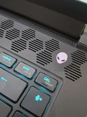 New Laptop Dell Alienware M15 R7 32GB Intel Core I9 SSD 1T