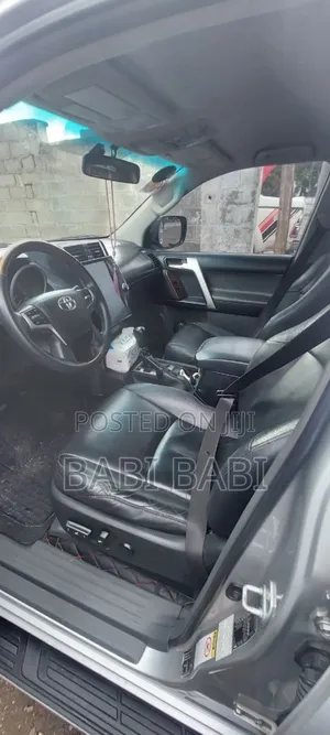 Toyota Land Cruiser Prado 2013 Silver