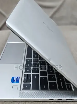 New Laptop HP EliteBook 830 G8 16GB Intel Core I7 SSD 512GB