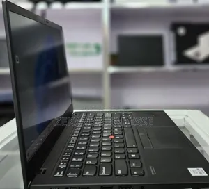 Photo - New Laptop Lenovo ThinkPad X1 Carbon 16GB Intel Core I7 SSD 512GB