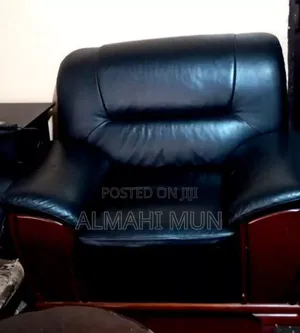 Photo - 3 Piece Leather Sofa With Nice Price