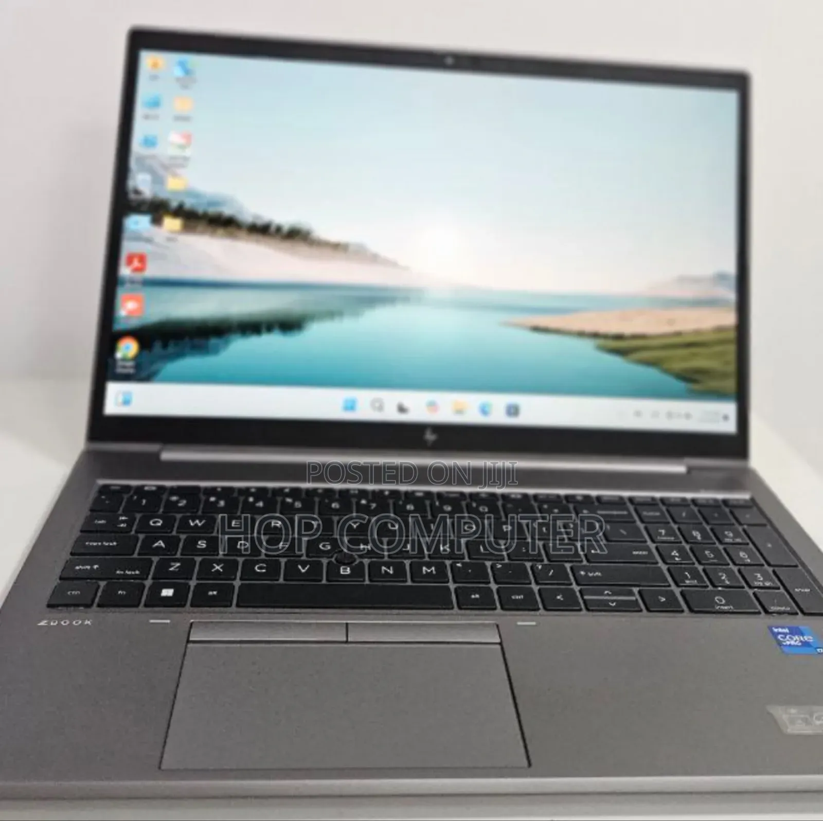 New Laptop HP ZBook Firefly G8 16GB Intel Core I7 SSD 1T