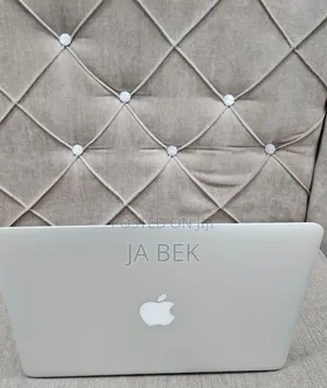 New Laptop Apple MacBook Pro 2014 8GB Intel Core I5 SSD 128GB