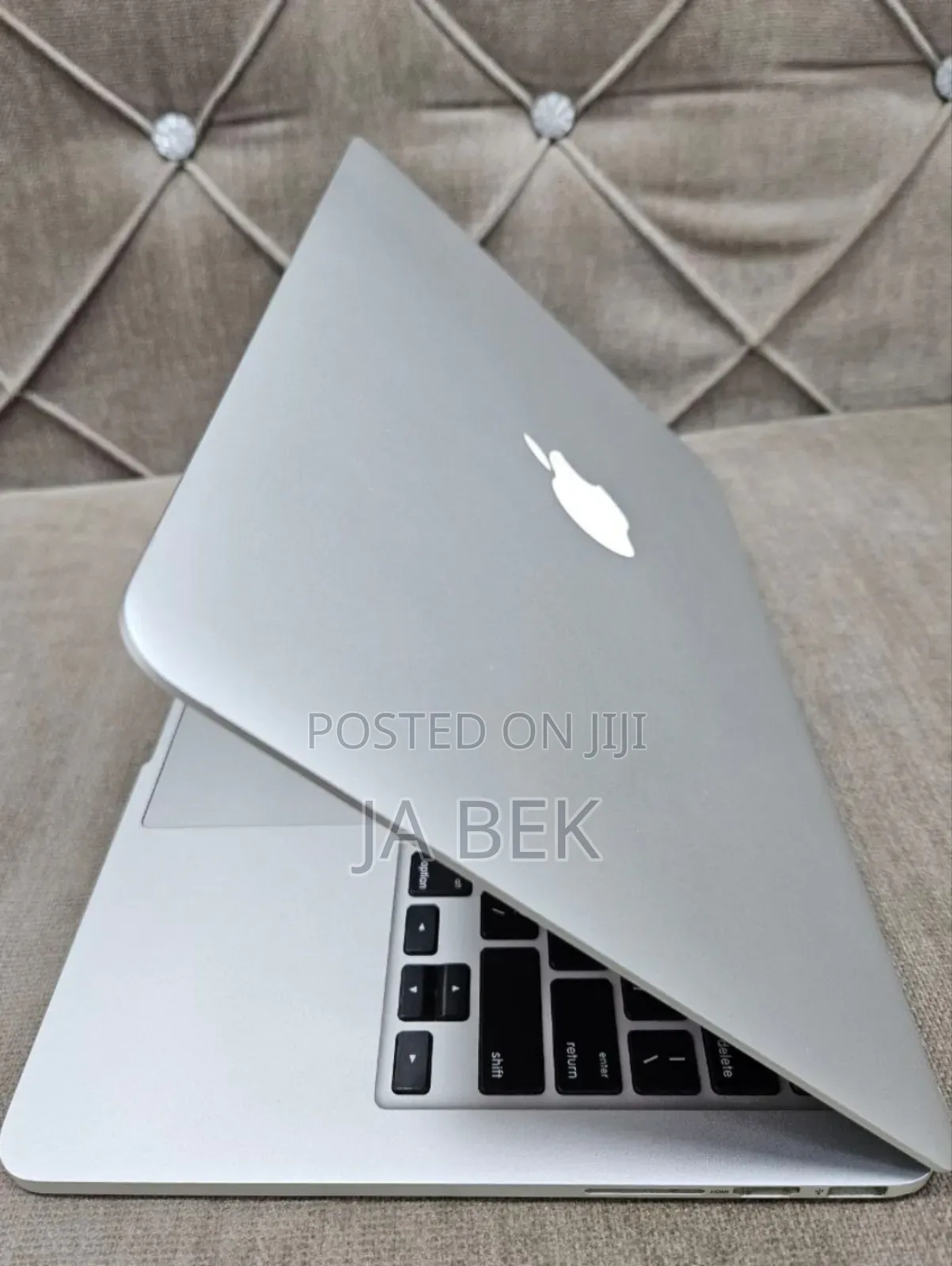 New Laptop Apple MacBook Pro 2015 8GB Intel Core I5 SSD 128GB