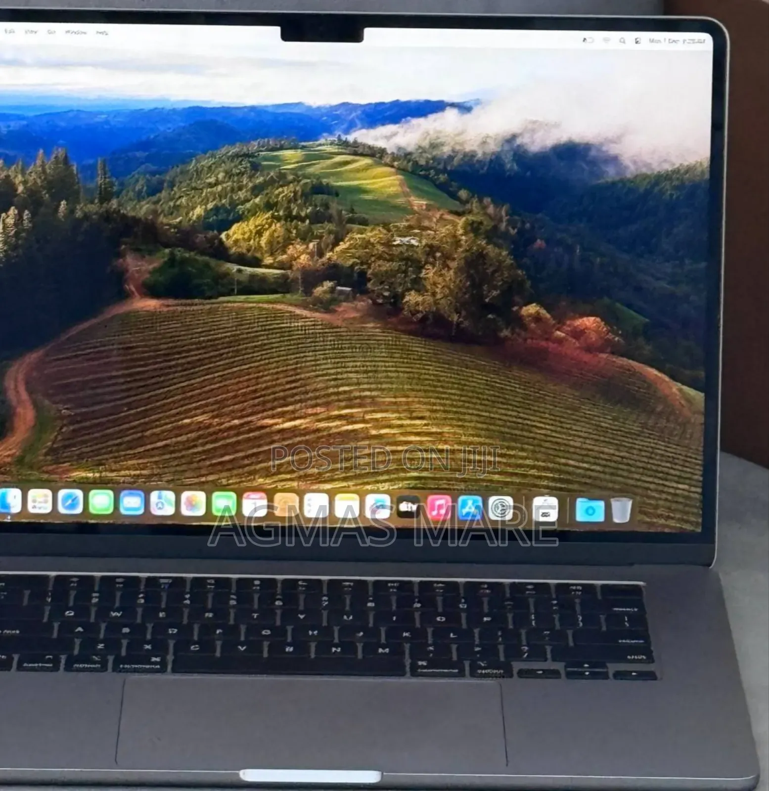 New Apple MacBook Air 2024 M3 15-Inch 8GB Intel Core I7 SSD 256GB