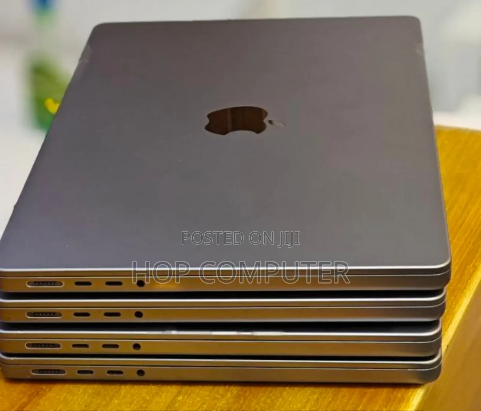 New Laptop Apple MacBook Pro M1 32GB Apple M1 Pro SSD 512GB