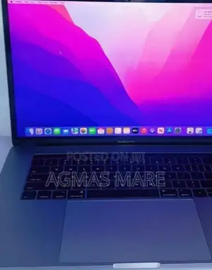 New Laptop Apple MacBook Pro 2017 16GB Intel Core I7 SSD 512GB