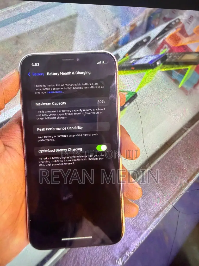 Apple XR 64 GB White